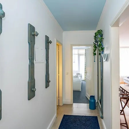 Arius, App 12 Apartman